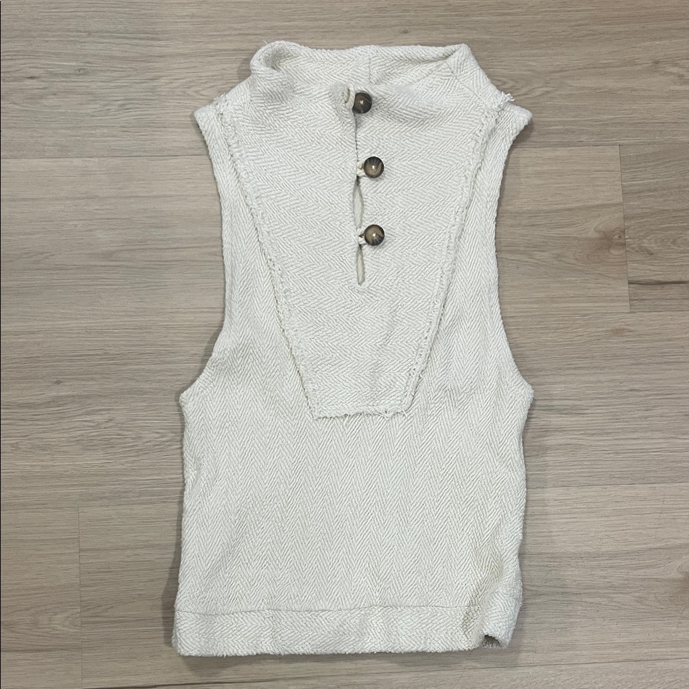Women's White Sleeveless Vest
